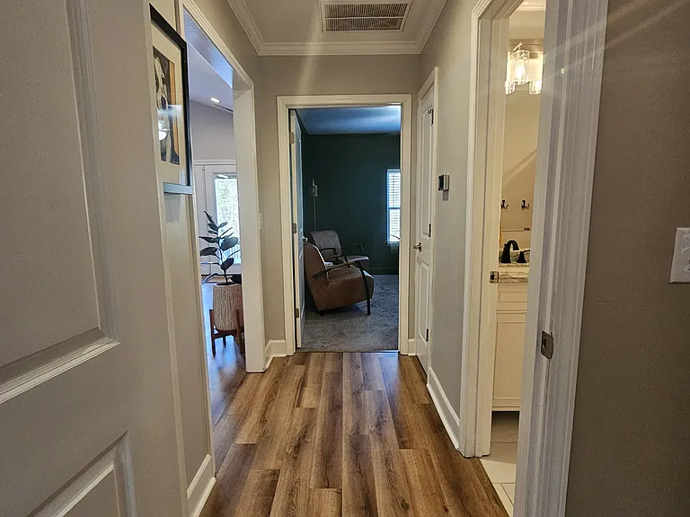 2737 Celia Ave — Photo 23