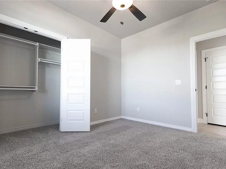 12008 Spear St — Photo 11