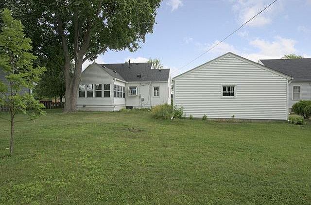 2nd image of 6414 3rd Ave S