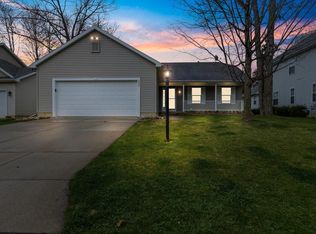 13823 G K Dr, Bath, MI 48808