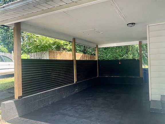 3rd image of 707 1st Ave W