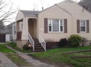 302 67th St SE, Charleston, WV 25304