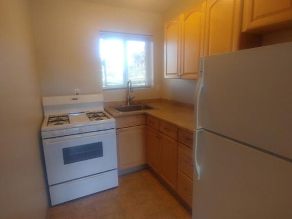 2nd image of 2065 Marlboro Ct APT 12