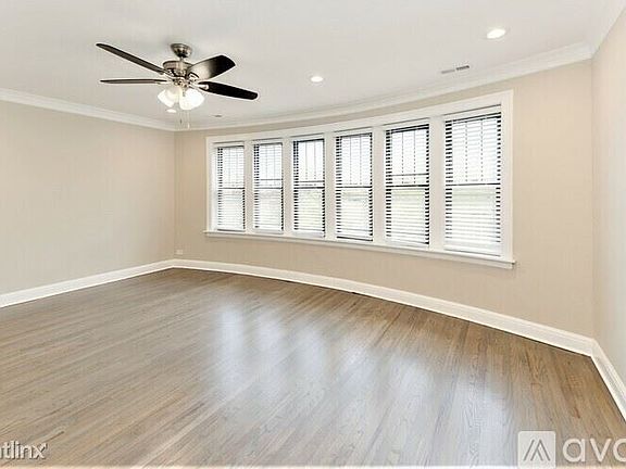 3rd image of 2238 N Sawyer Ave
