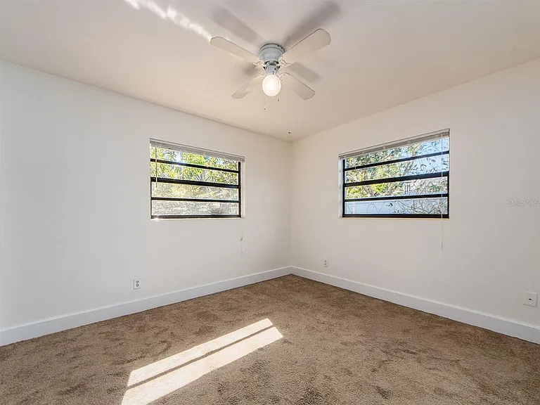 2242 Indian Ave S — Photo 16