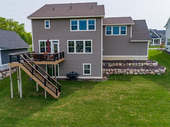 4th image of 5505 Niagara Ln N