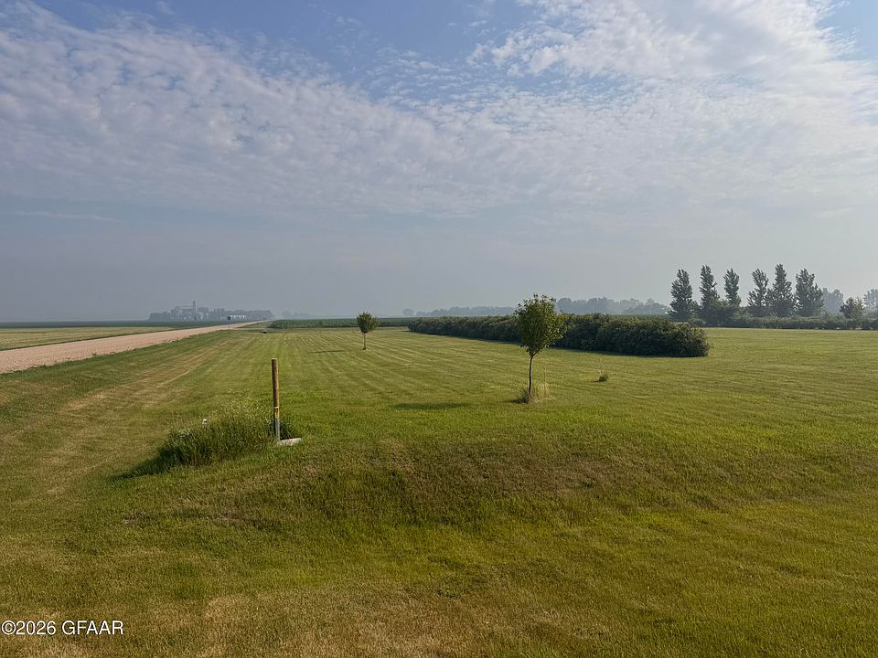 2nd image of Halvor Rd NE