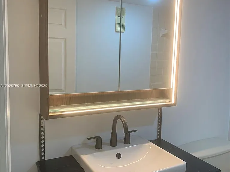 1705 Whitehall Dr #304 — Photo 10