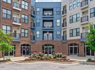 2320 Gathering Square Ct, Fuquay Varina, NC 27526