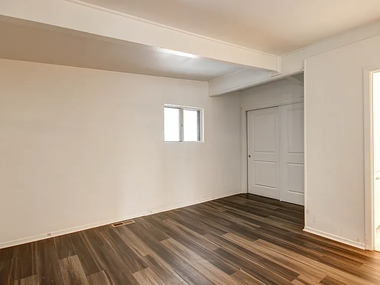 403 Whitehall Dr — Photo 8