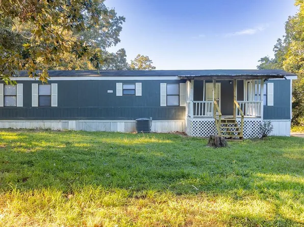1101 Fashion Ln, Chatsworth, GA