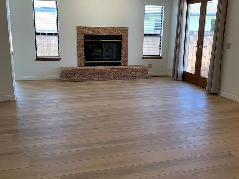 3747 Lincolnwood Dr — Photo 17