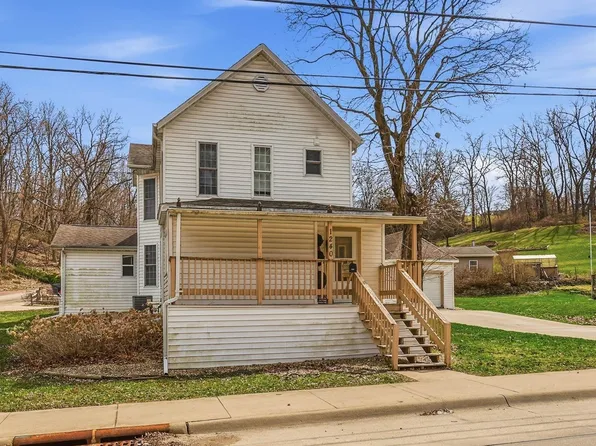 1240 Rosedale Ave, Dubuque, IA 52001