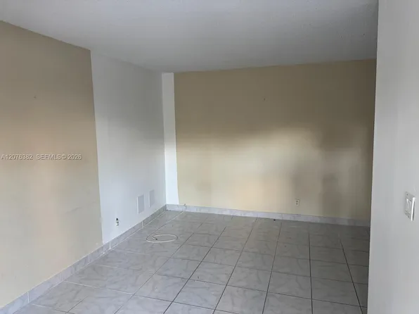 2145 Pierce St APT 116, Hollywood, FL 33020