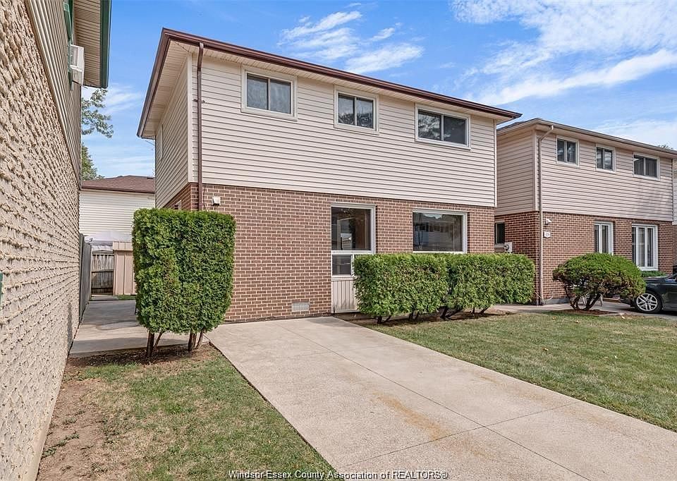 1st image of 1240 Foxhill Ct