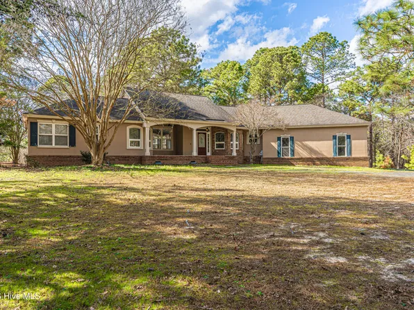 147 Shady Wood Court, West End, NC 27376