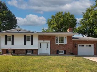 10 N 6th St, Breese, IL 62230