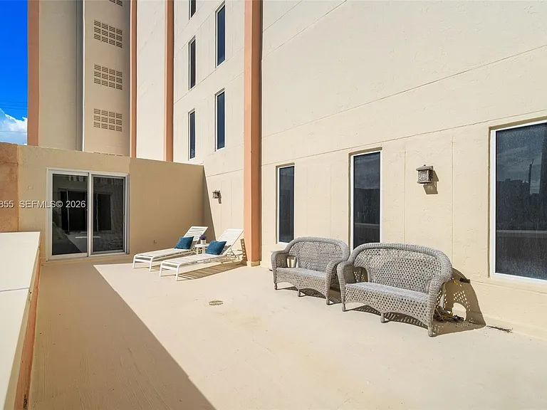 801 S Ocean Dr #207 — Photo 17