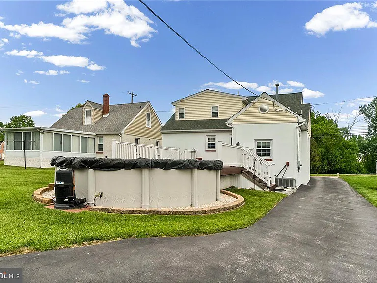 4110 Naamans Creek Rd — Photo 3