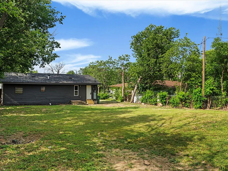 5718 Landino St — Photo 20
