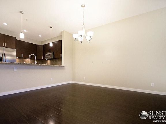 5th image of 288 Hampton St #201