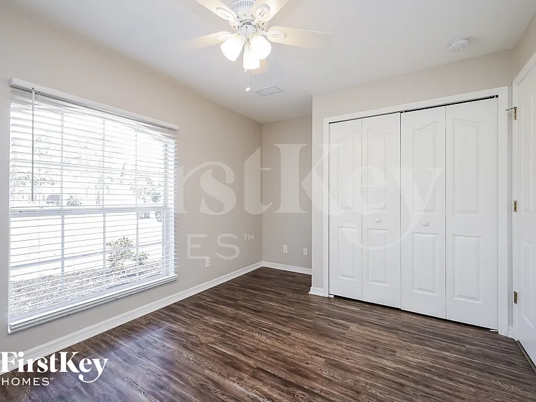 3945 N Cranberry Blvd — Photo 11