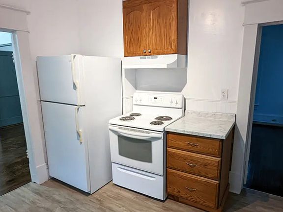 2nd image of 1238 Buena Vista Blvd SE