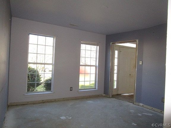 4th image of 5916 N Almond Creek North Ln