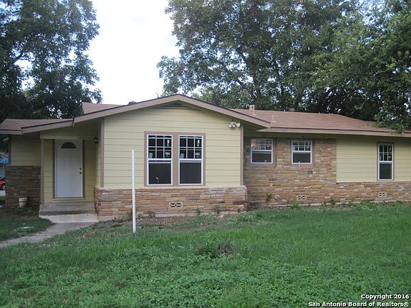 2nd image of 114 Easthill Dr