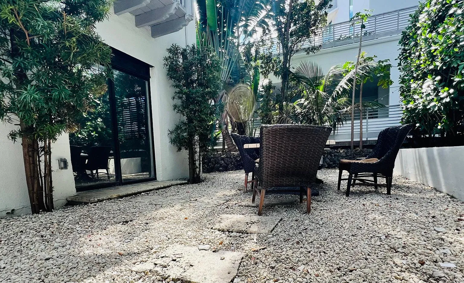 2 bed, 1100 sqft, $3,600 — Photo 3
