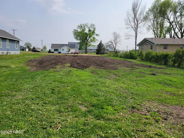 318 E Allen St, Castlewood, SD 57223
