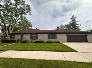 439 E Taylor Rd, Lombard, IL 60148