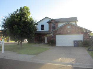 1502 Denmark Ln, Laredo, TX 78045