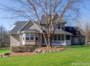 1139 Grand Bluffs Dr SW, Grand Rapids, MI 49534