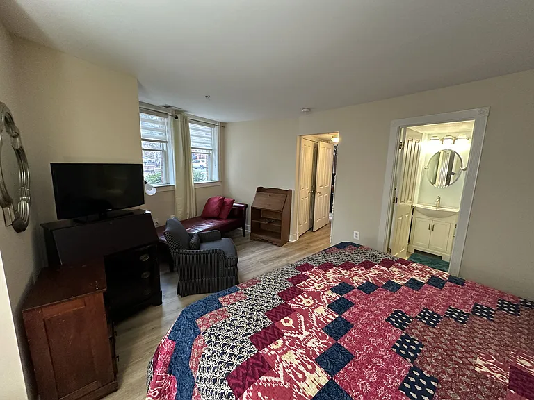 619 I St SE #1/2 — Photo 14