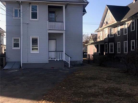 4th image of 48 Grove St #50