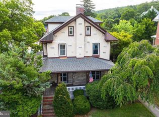 2402 Woodvale Ave, Reading, PA 19606