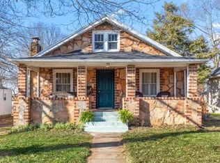 2307 N Kellett Ave, Springfield, MO 65803