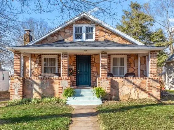 2307 N Kellett Avenue, Springfield, MO 65803
