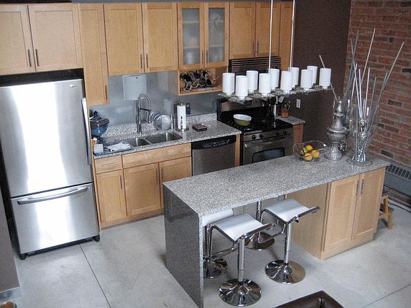 2nd image of 250 Park Ave Unit 707