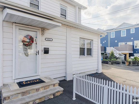 2nd image of 612 Schuyler Ave
