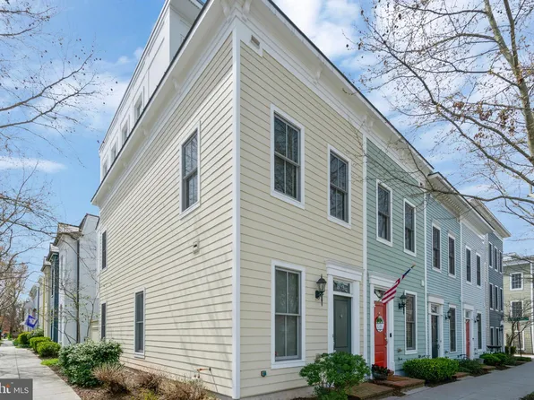 802 Madison St, Alexandria, VA 22314