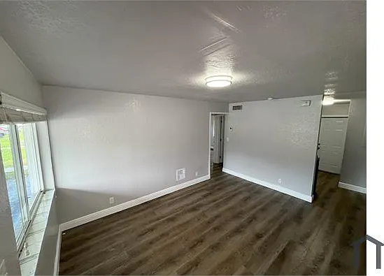 5820 NW 12th St #H — Photo 7