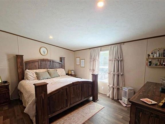 5th image of 5048 Schillinger Rd S