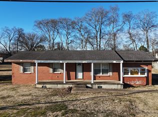 926 Rackley Dr, Pulaski, TN 38478