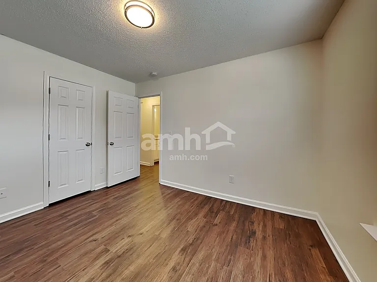 595 River Glen Ct — Photo 18