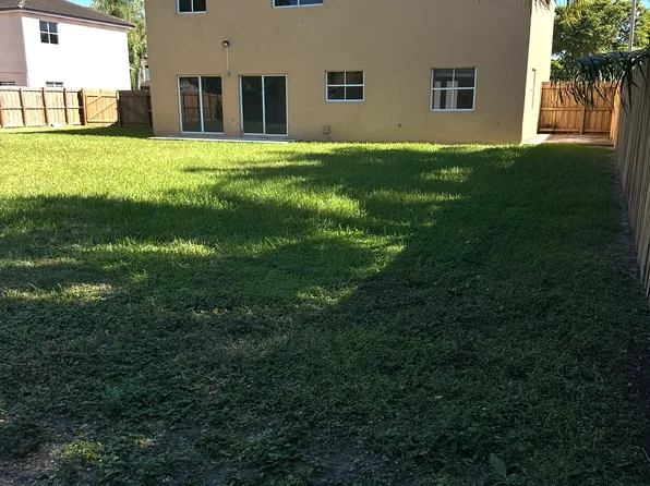 18124 SW 152nd Pl, Miami, FL 33187