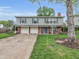 9258 Wedd Dr, Overland Park, KS 66212