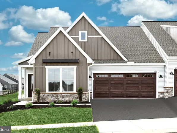 501 Stone Gate Blvd, Annville, PA 17003