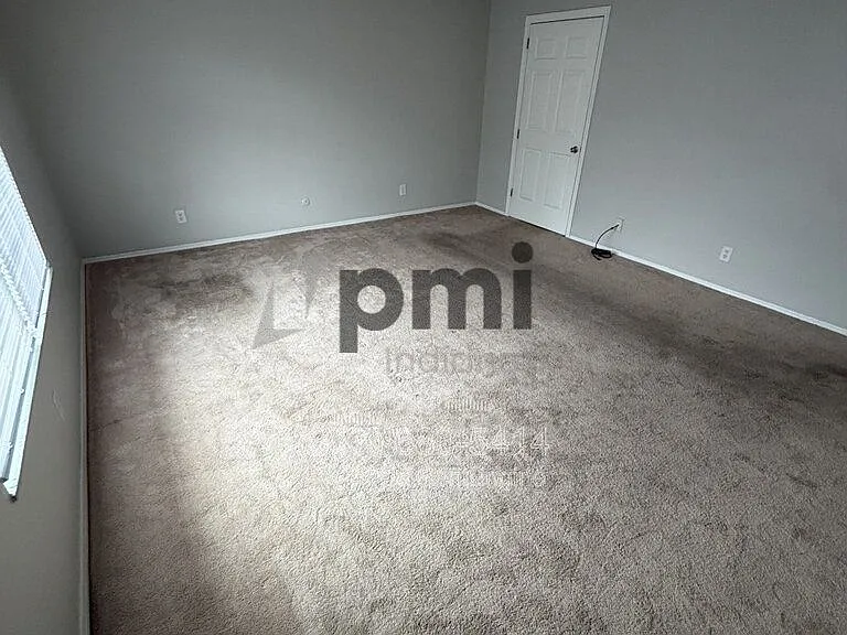 6460 Park Central Way — Photo 22